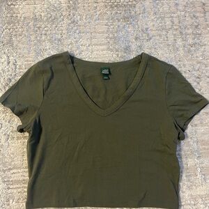 Wild Fable Olive Green V-Neck Women's Crop Top Size L
